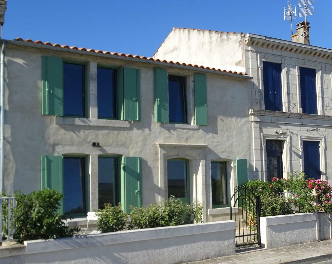 La Maison De Gaston Le Port-des-Barques Exterior photo